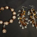 Stikla kristālu pērlīšu rokassprādze ar auskariem thumbnail 1