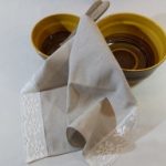 Lina dvielis 45x70cm ar lina mežģīni-baltas puķes thumbnail 2