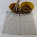 Lina dvielis 45x70cm ar lina mežģīni-baltas puķes thumbnail 1