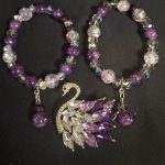 Stikla kristālu pērlīšu rokassprādzes ar brošu thumbnail 1